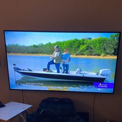 75” Inch Samsung Tv With A Minor Scratch