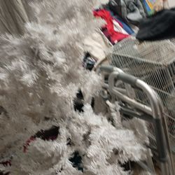 Whites X Mas Tree 5 Feet