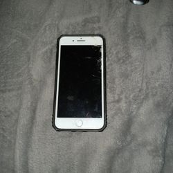 IPhone 7 Plus 125gb With Case Still Works