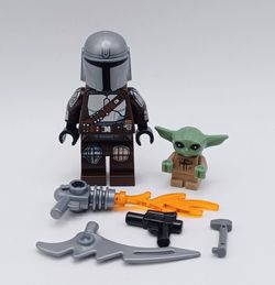 LEGO Mandalorian and Grogu - Weapons Accessories Sword, Blaster, Flamethrower