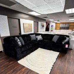 Midnight-Madness Onyx 3-Piece Sectional
