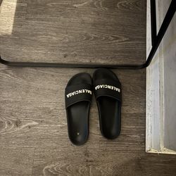 Balenciaga Slides