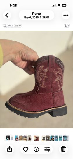 Girls leather boots