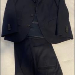 Boys suit Size 8