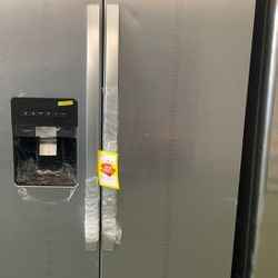 Whirlpool side-by-side refrigerator stainless steel UES25