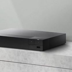 Sony BDP-BX370 Streaming Blu-ray DVD Player with built-in Wi-Fi, Dolby Digital TrueHD/DTS and upscal