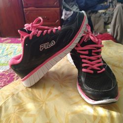Fila Tennis Shoes