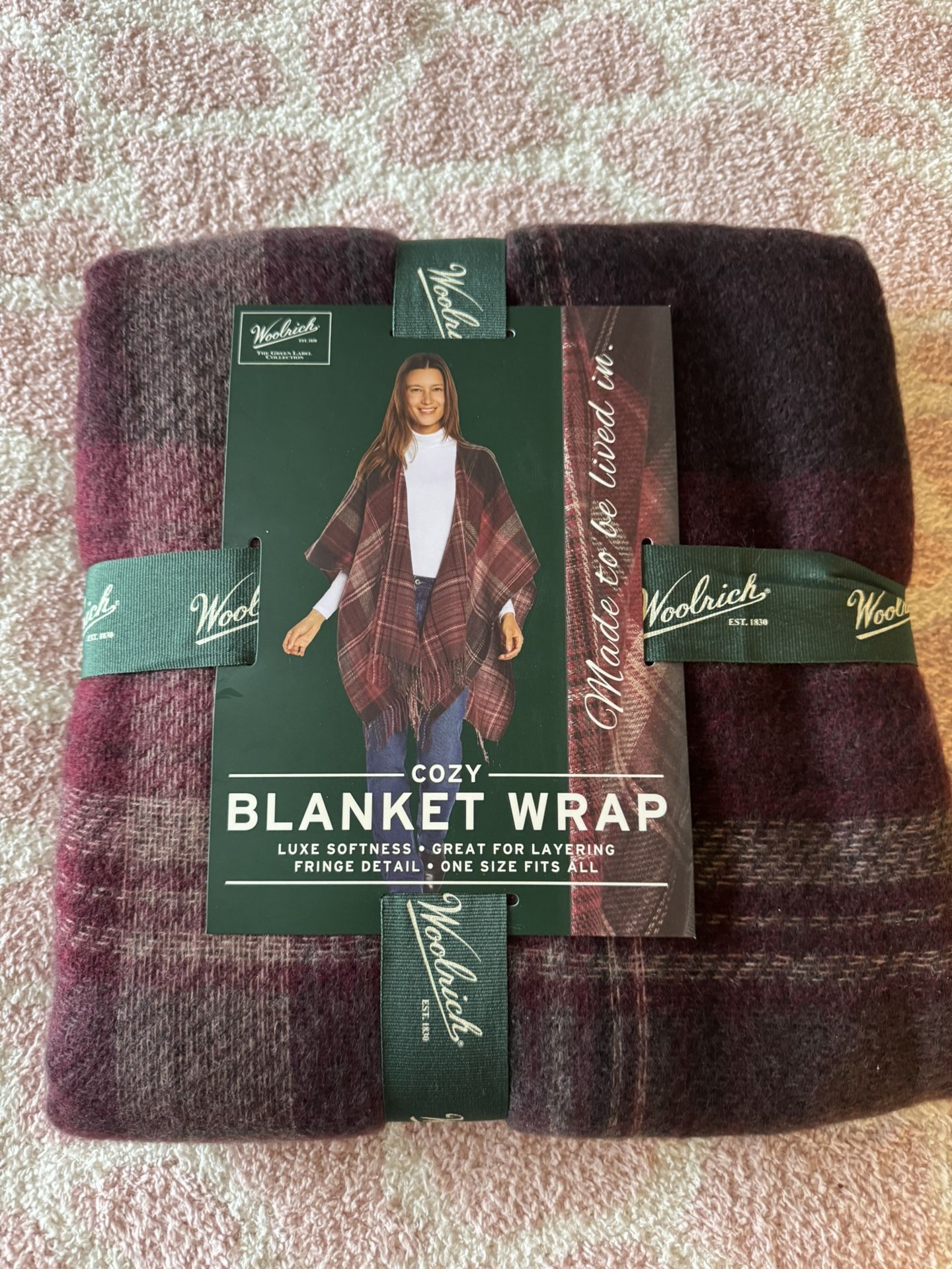 NWT Woolrich Cozy Blanket Wrap Womens One Size Scarf Shawl
