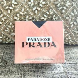 PRADA Paradoxe Perfume