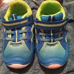 Stride Rite Kylo Boy Shoes Size 5W