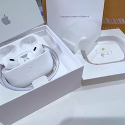 AirPods Pro 2nd Generation with MagSafe Wireless Charging Case USB C - White.