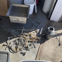 Kitchen And Bathroom Things 