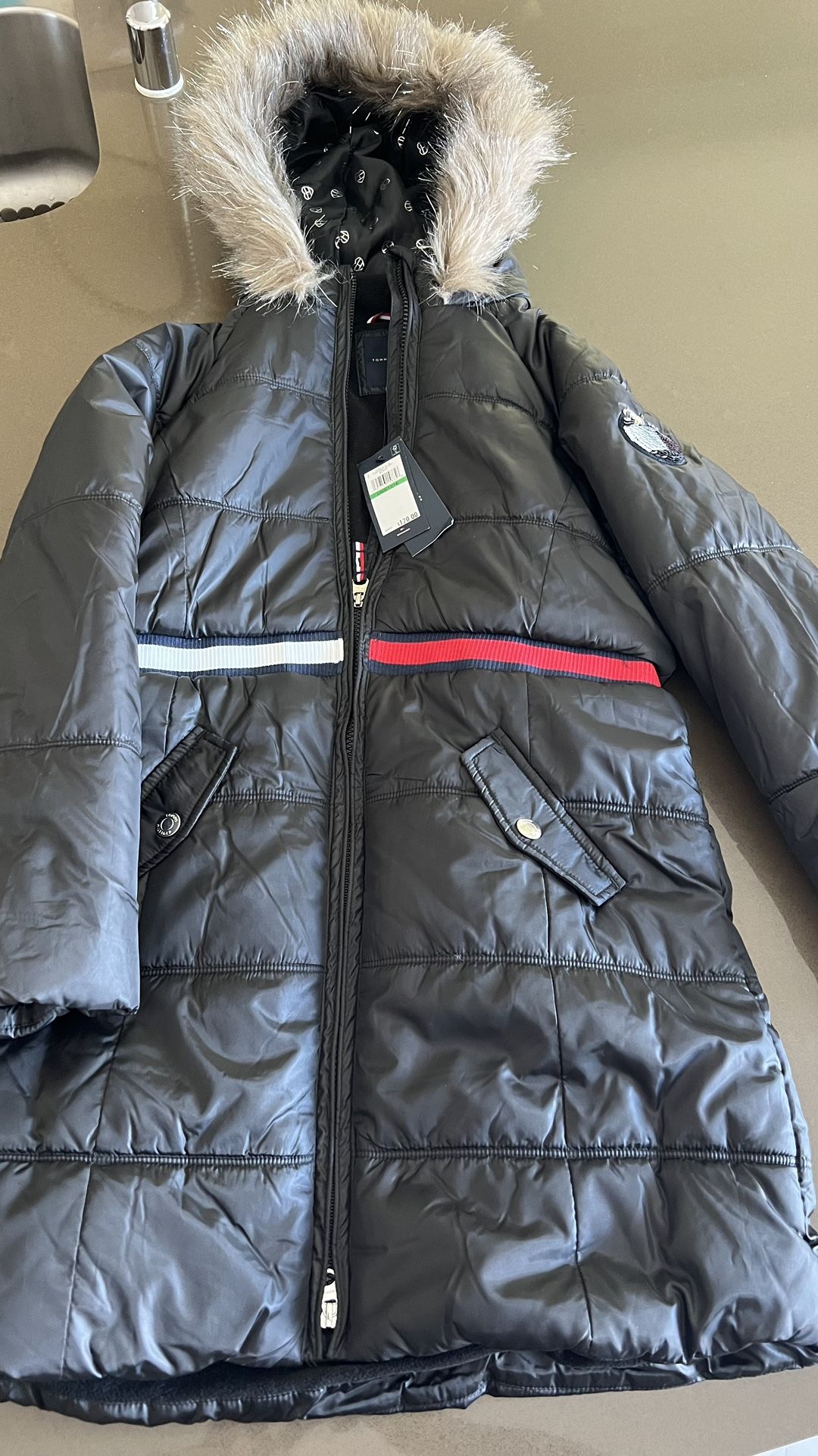 Tommy Hilfiger Girls' Long Length Puffer Jacket, Waterproof with Polar Fleece Lining & Faux Fur Hood