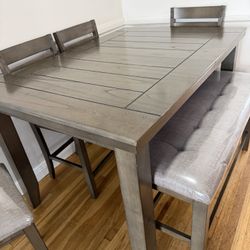 Dining table set 