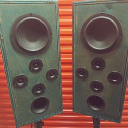 Theater Home Speakers With High Quality Stand Hardwood Custom-made Custom Stained. FREE DELIVERY AND DEMO IN THE PORTLAND VANCOUVER AREA!
