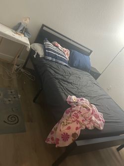 Full-size Bed With Headboard and footboard