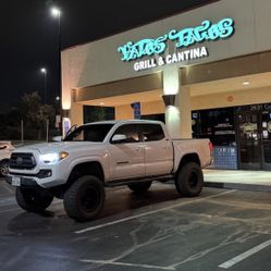 2020 Toyota Tacoma Sr5 