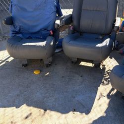 2001 Kia SEDONA middle leather Seats