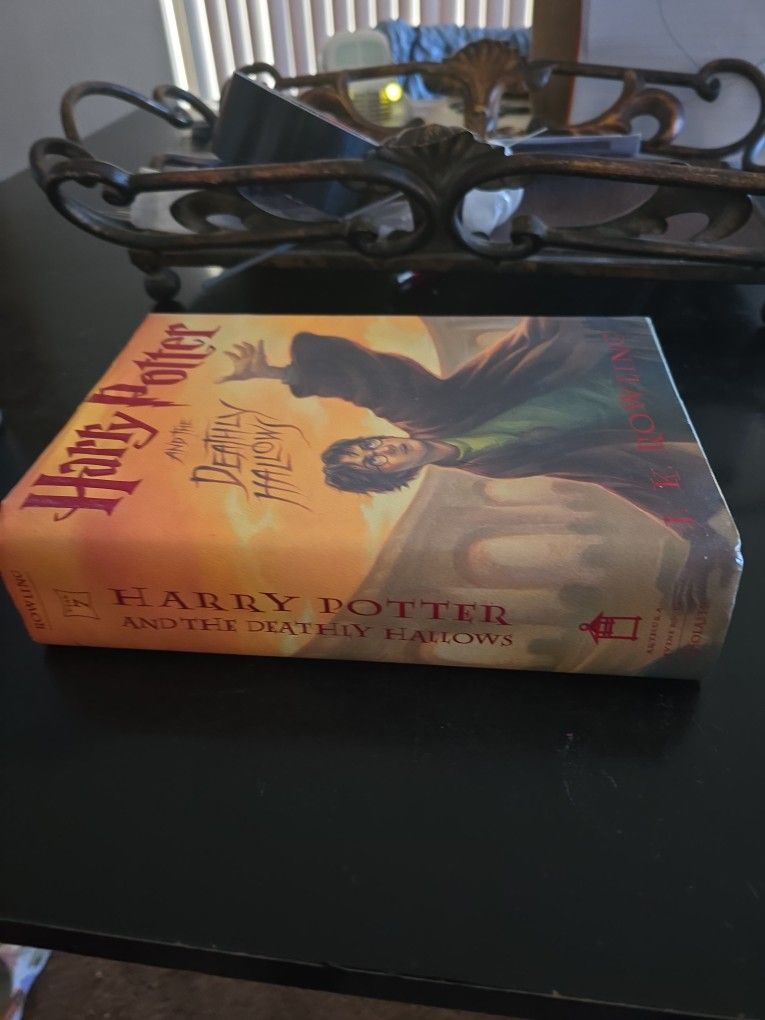 Harry Potter And The Deathly Hallows Hardback Book By J.k. Rowling First Edition Error Ends On Page 749