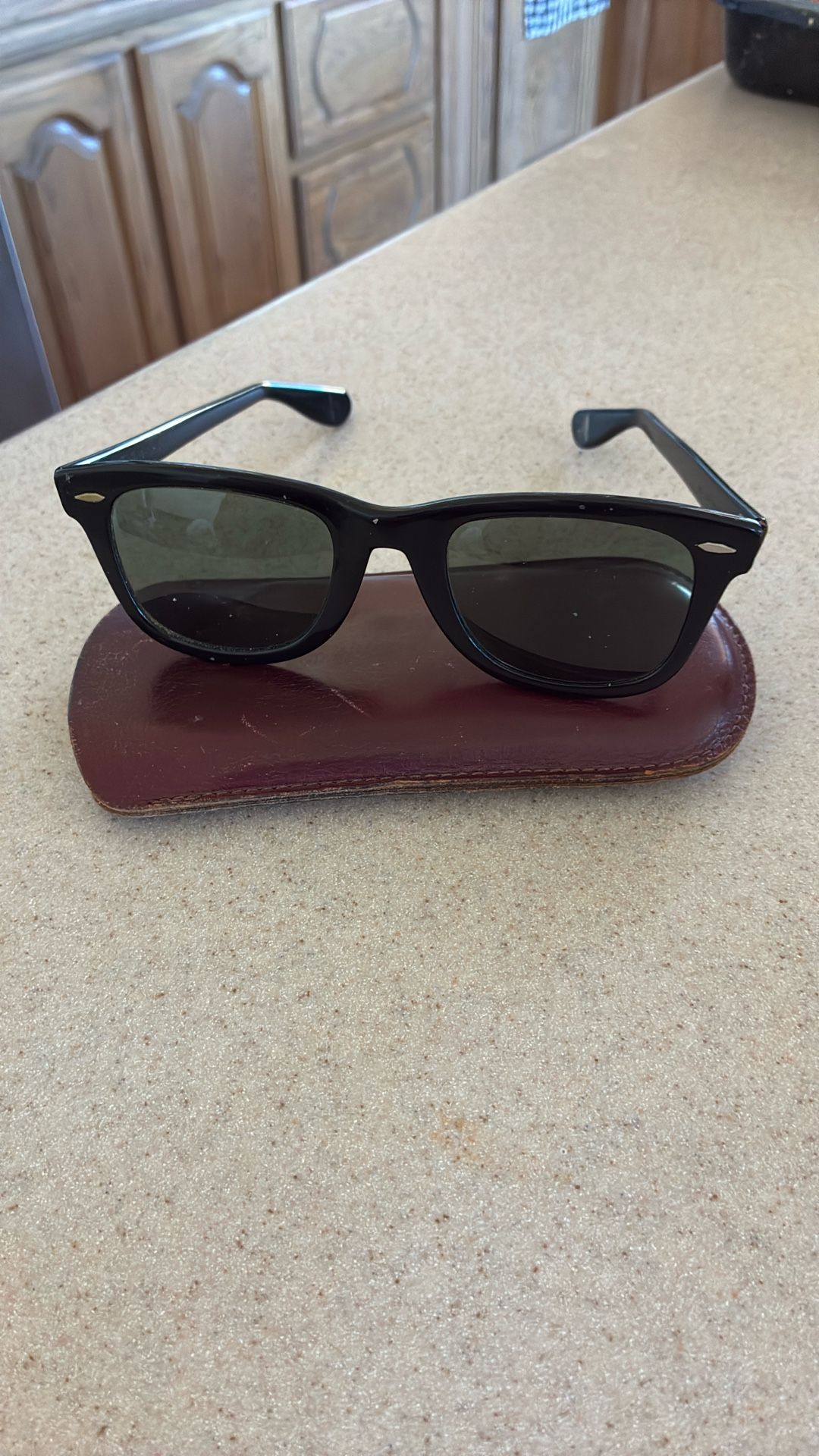 Men’s Vintage B. &. L Ray Ban’s. 5 3/4