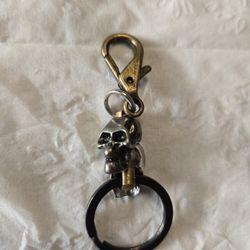 Double Skull Key Chan 