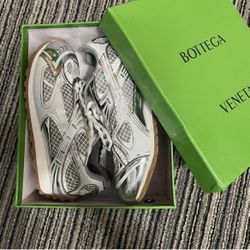 Bottega Veneta Silver Sneakers Size 11