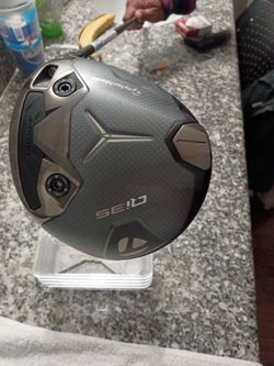 Brand New TaylorMade Qi35 Driver