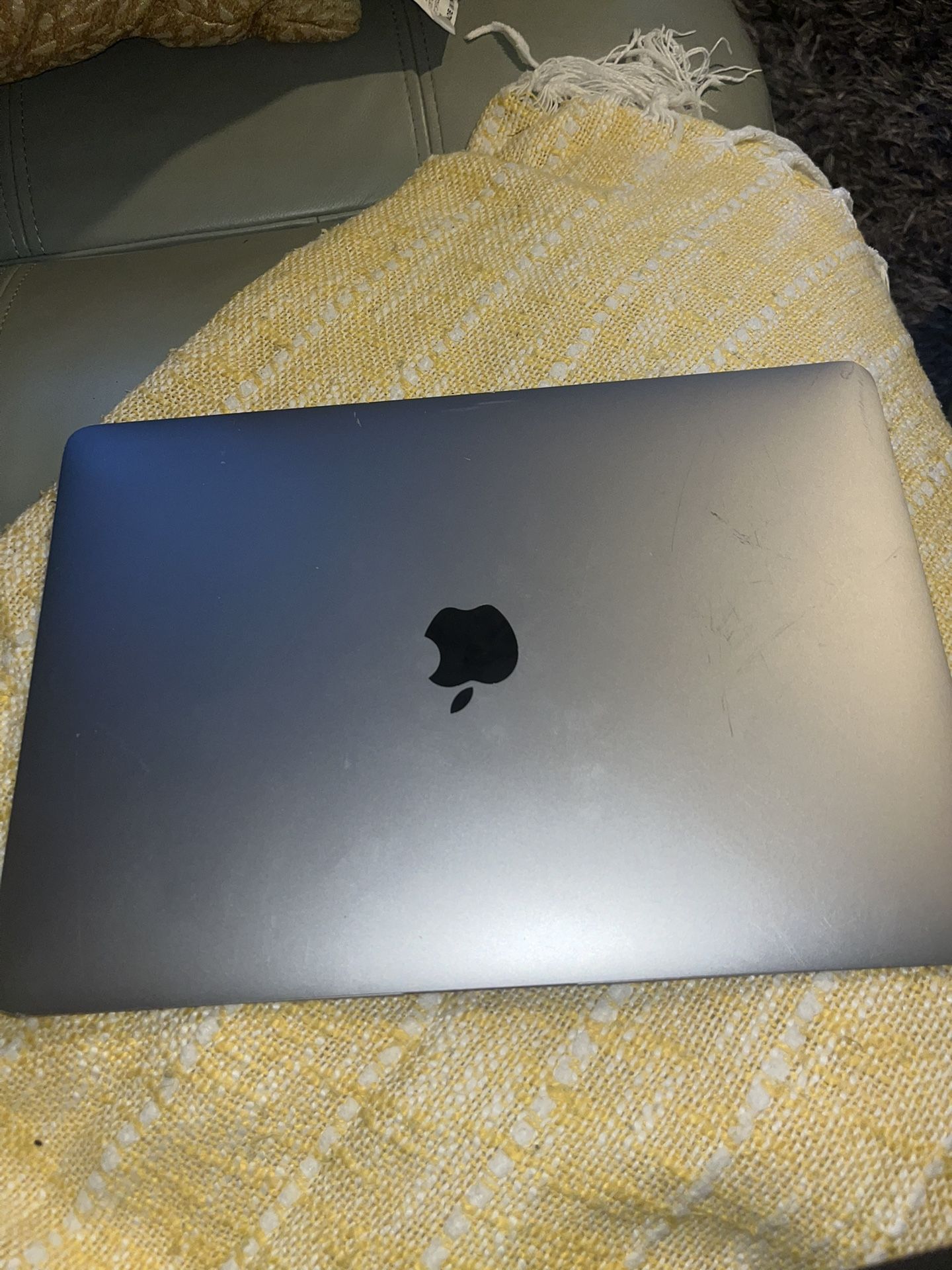 MacBook