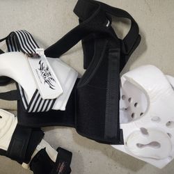Taekwondo Chest Guard Pad Size 1 Small & Forearm Shin Foot Pads Youth Small