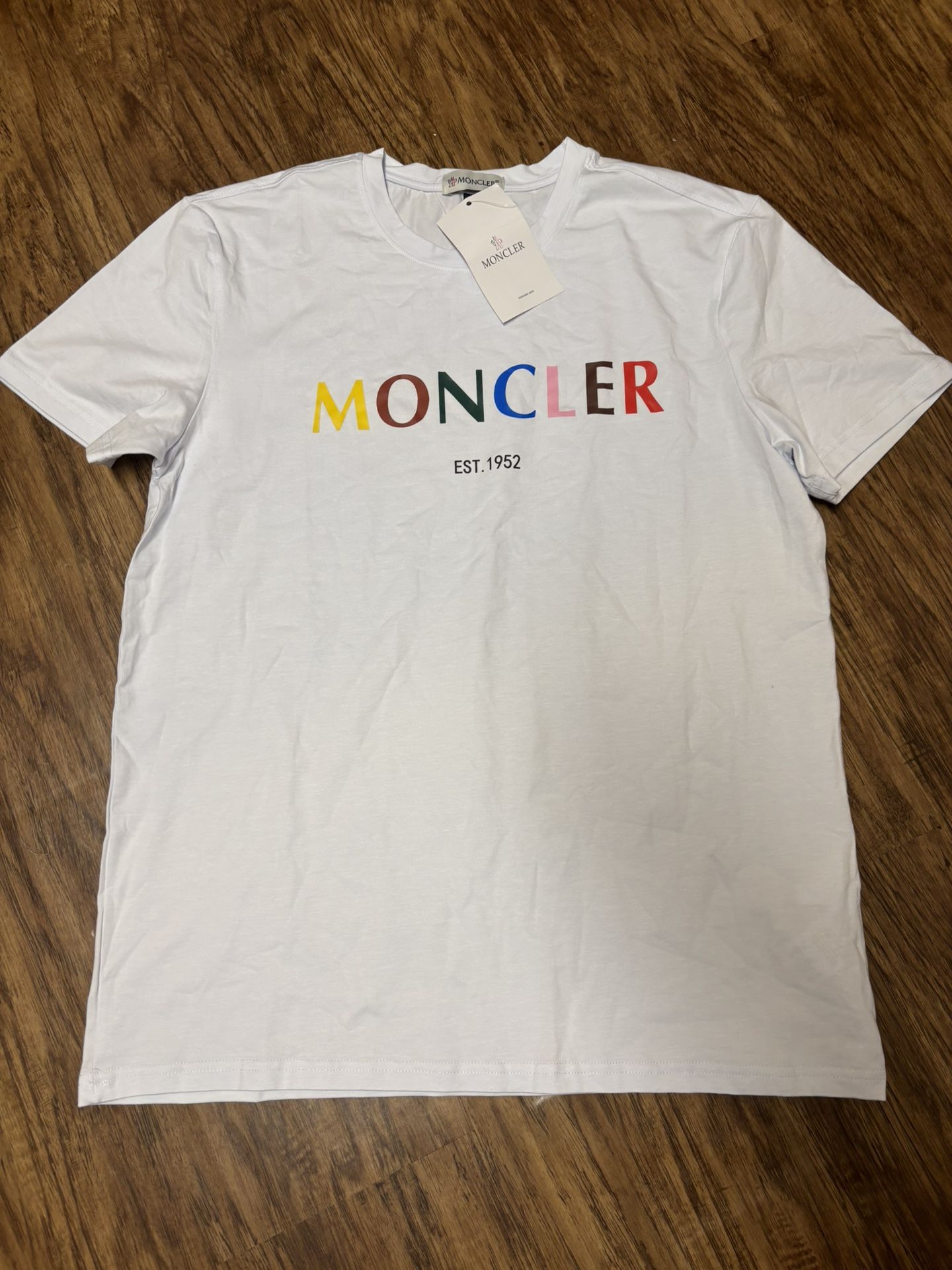 Moncler Tee ( Small)