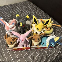 2 Eevee Evolution PlushieCollection 4-Pack 10” RARE