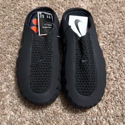 Black Nike Minds