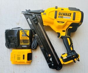 Dewalt XR 15 gauge finish nailer kit