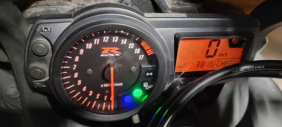 Cluster Gage For2004 /2005= K4/k5 Gsxr600 Works Perfect Or Trade For Other Gsxr600 Parts 