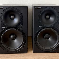 Mackie HR824 Powered Studio Monitor Speakers(PAIR)