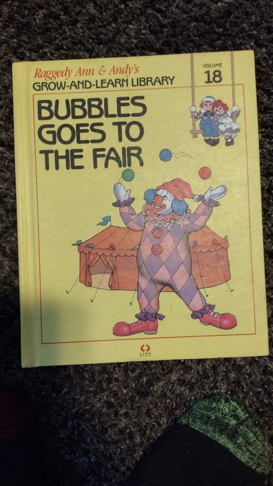 Vintage Hardcover Raggedy Ann & Andy Book