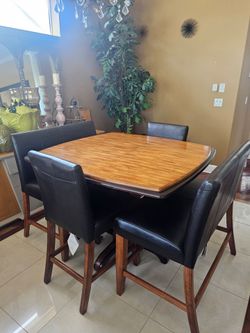 Counter Height Dining Table with 4 Chairs