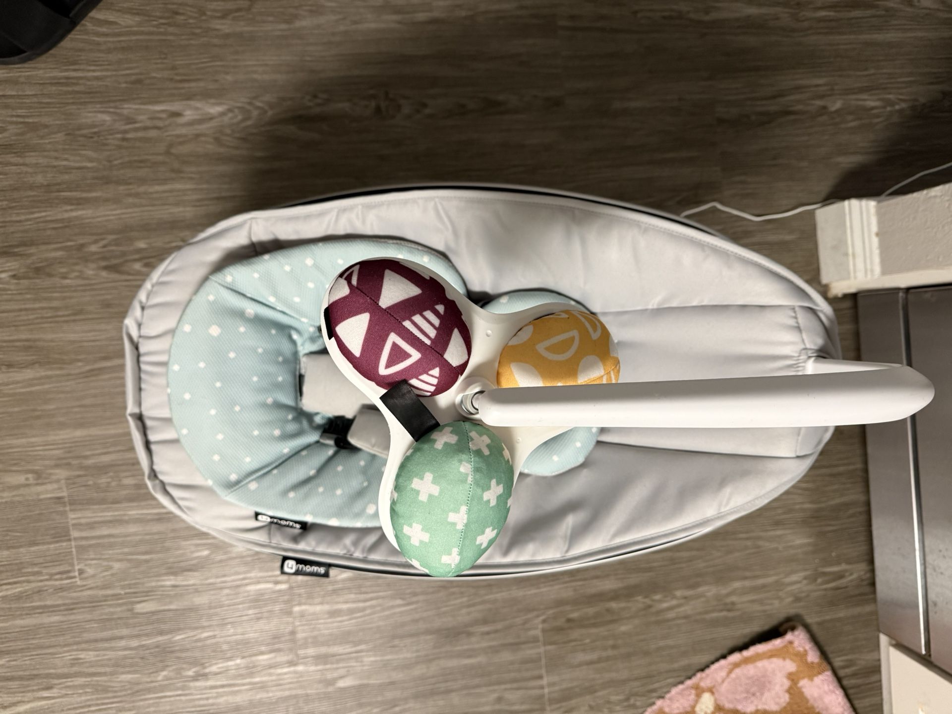 4Moms Baby Swing Mamaroo