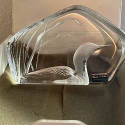 Mats Jonasson Swedish Lead Crystal Loon Paperweight 