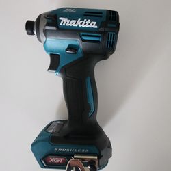Makita Xgt 40v Impact Driver 