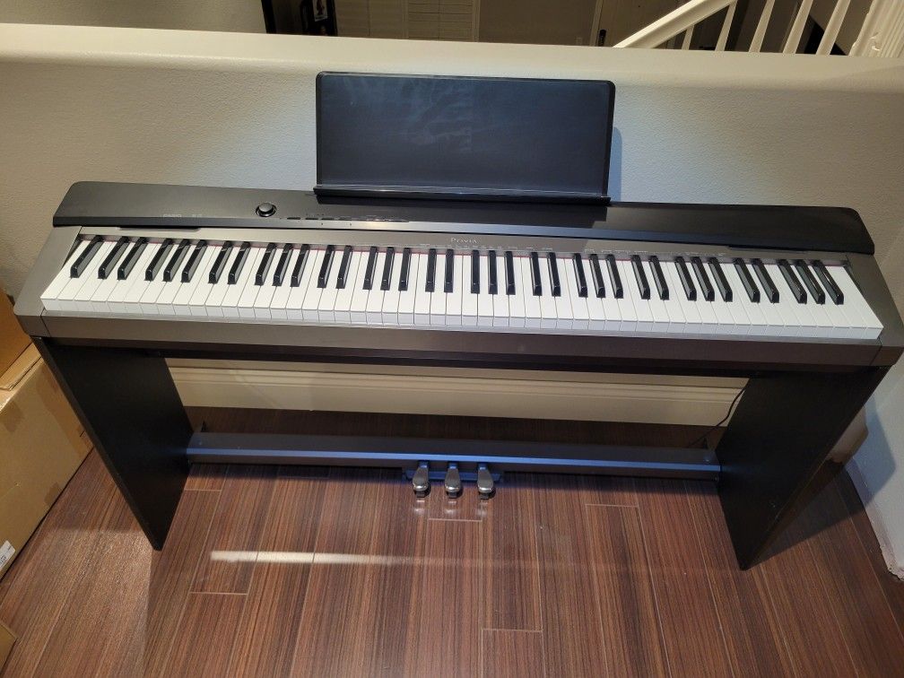 Casio Privia PX-130 Digital Keyboard Electronic Piano