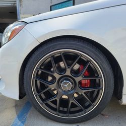 19"new Staggerd MERCEDES BENZ E350 Wheels And New Tires