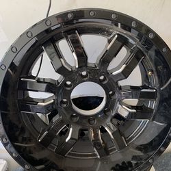 Fuel mt 22x10