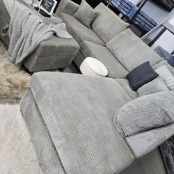 ✨️ Sectionals, 2pc Sofas ✨️ Furniture Queen Bedrooms, Dining Avail