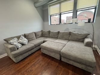 Sectional couch