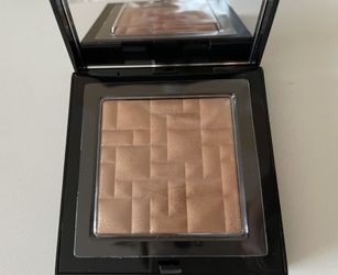 Bobbi Brown Highlighting Powder in "Bronze Glow" (NIB)