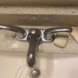 Bathroom Faucet And Fixtures