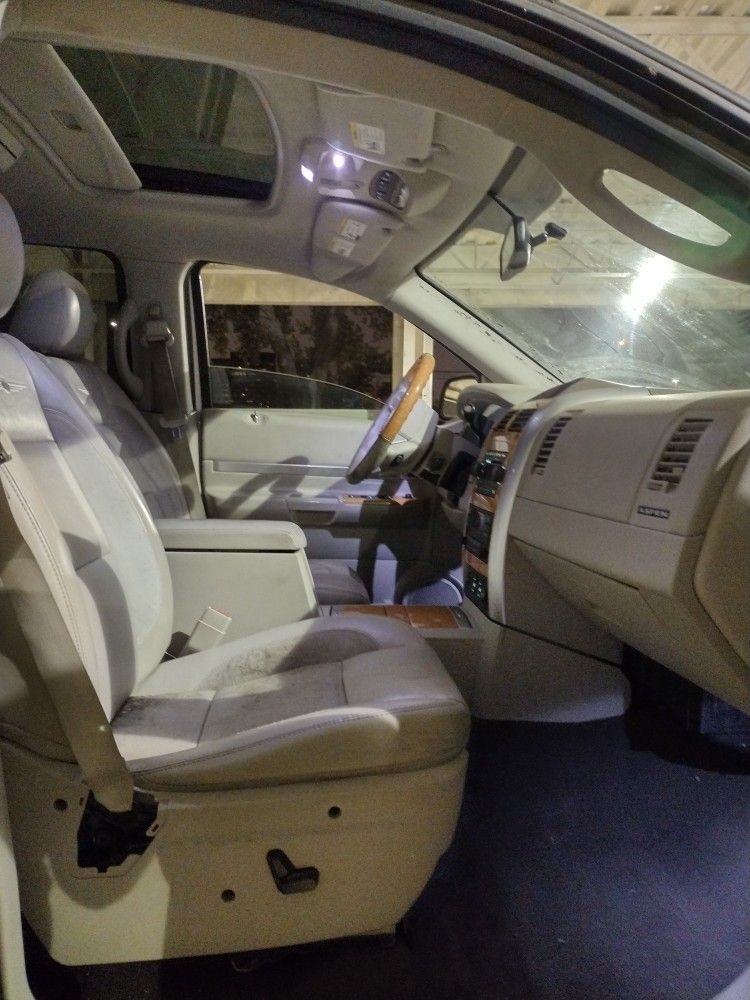 2008 Chrysler Aspen