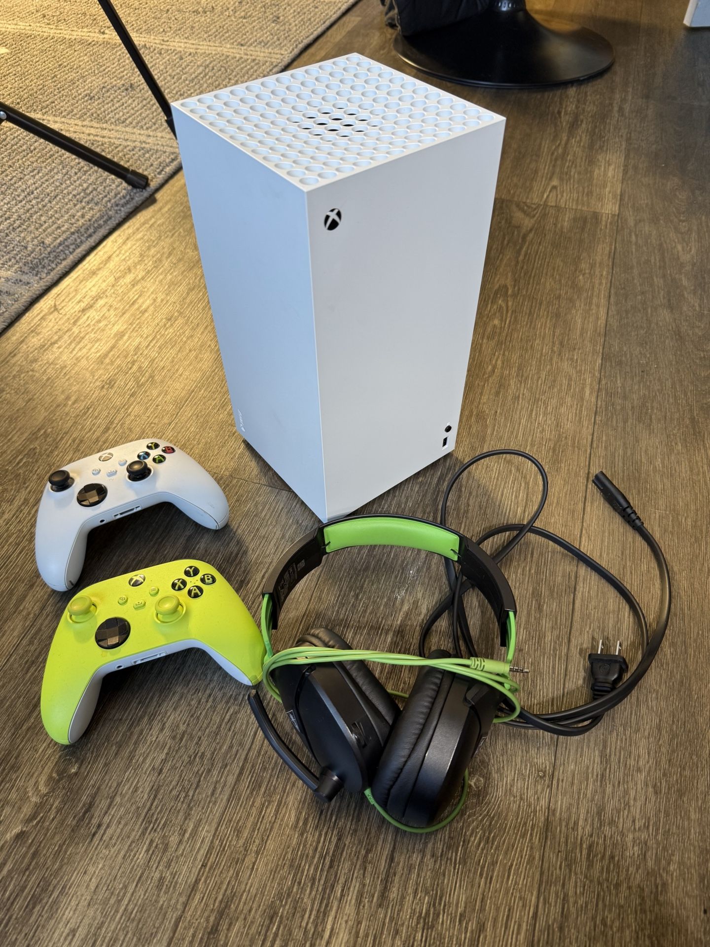 Xbox Series X With Turtle Beach Headset And Controllers