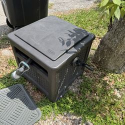 manguera con caja para el agua